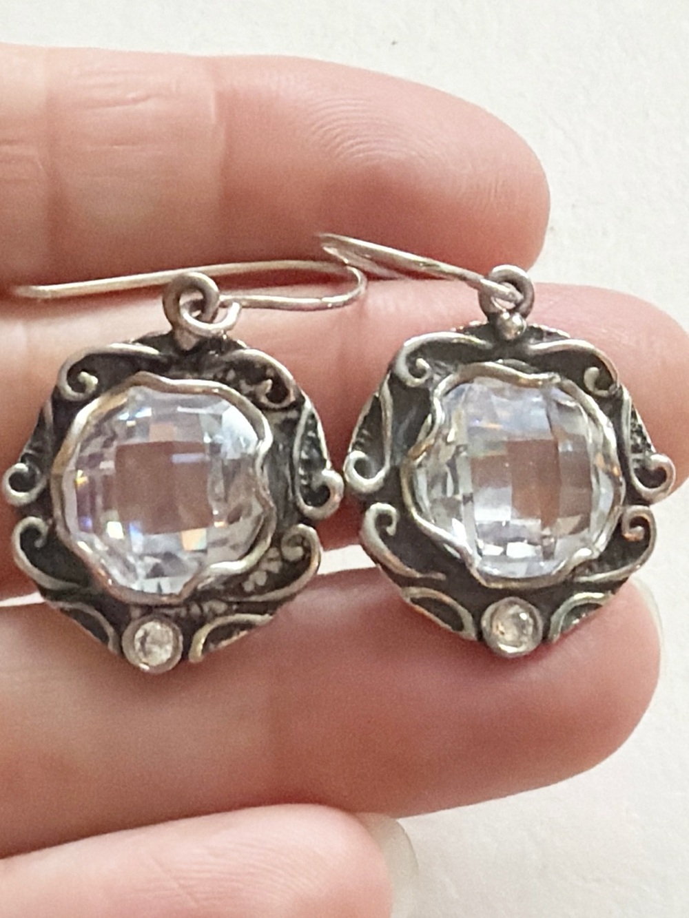 Stunning Didae Israel Crystal Sterling Silver Drop Earrings
